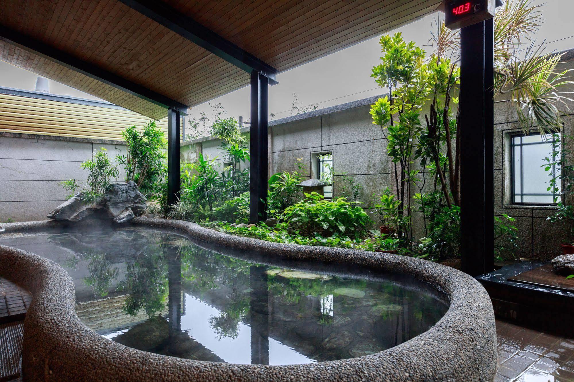 Sun Spring Resort Yilan Bagian luar foto