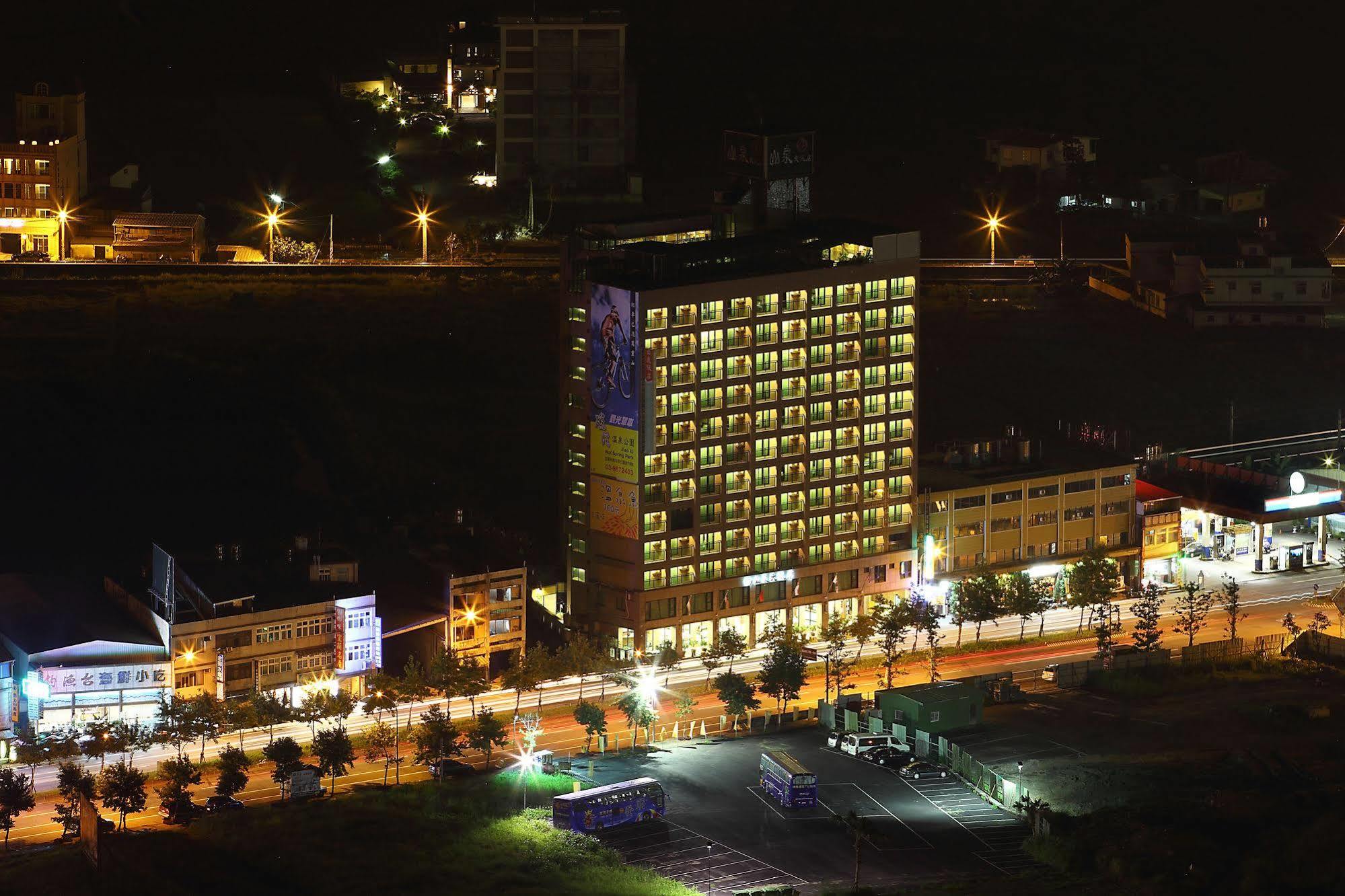 Sun Spring Resort Yilan Bagian luar foto