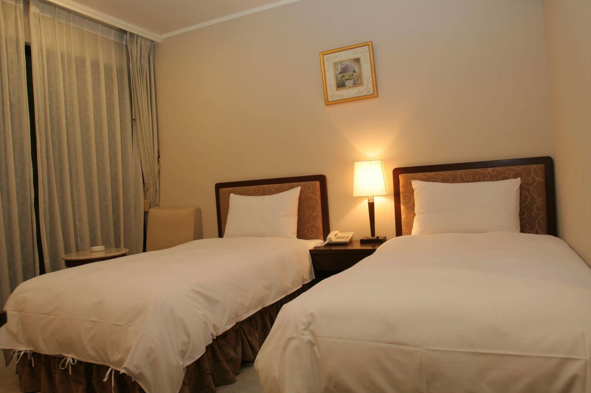 Sun Spring Resort Yilan Bagian luar foto